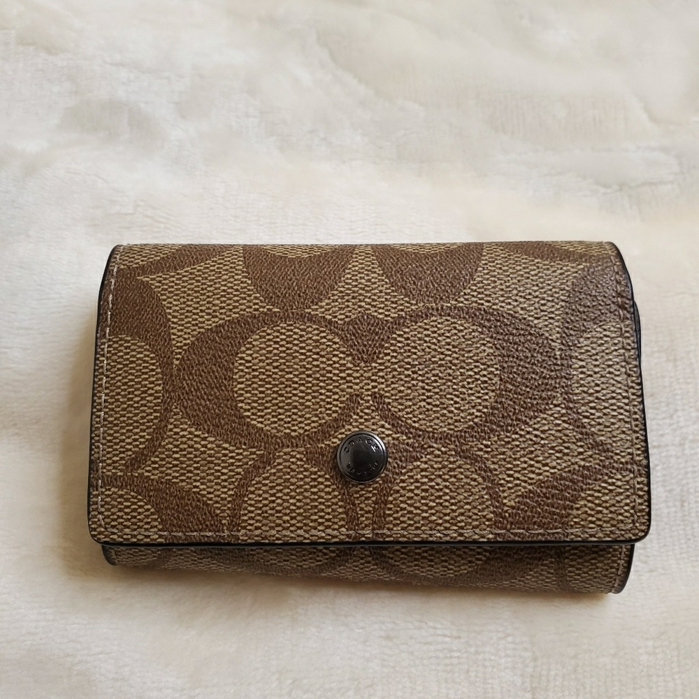 Authentic Brown Coach (5) Five Key Holder